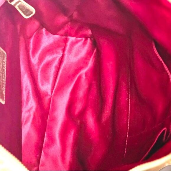 Coach Laura Signature Secret Admirer Tote Gold Red Hearts - Picture 13 of 14